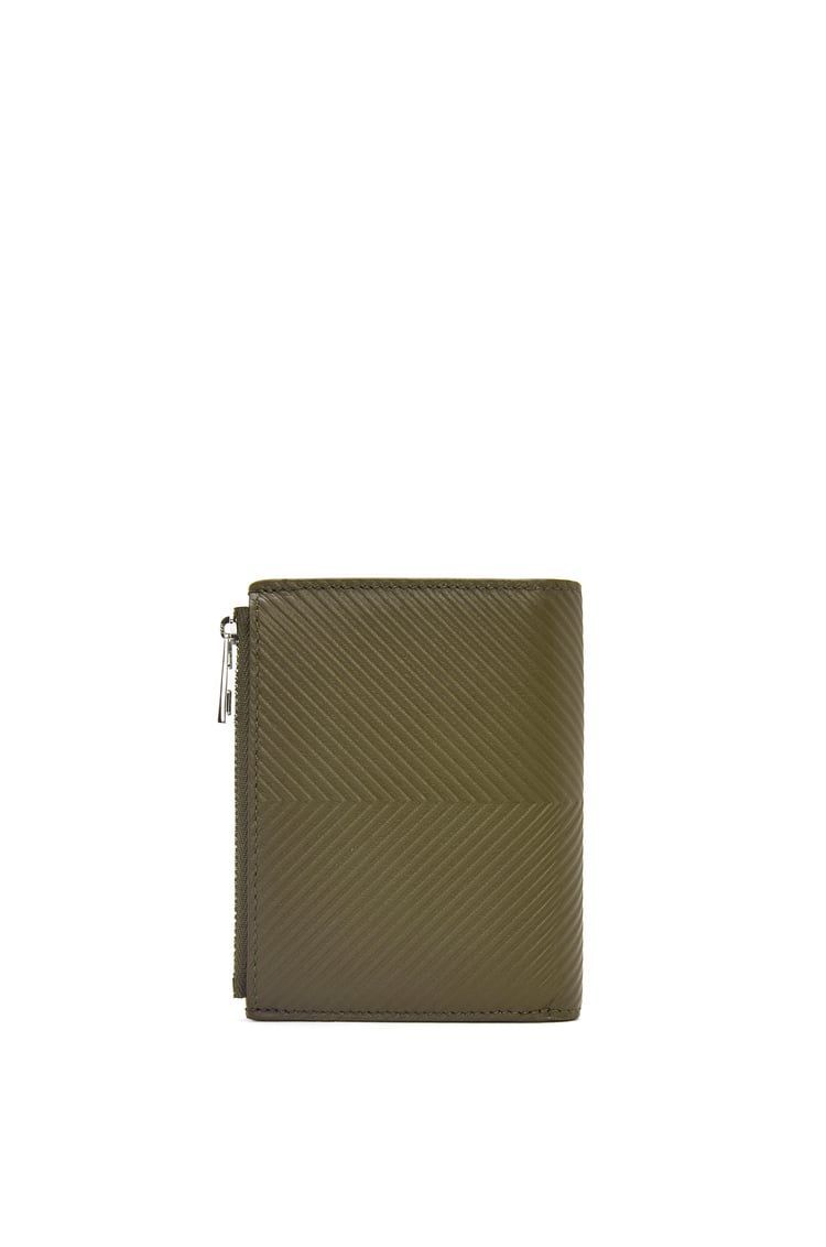 Slim compact walllet in textured classic calfskin