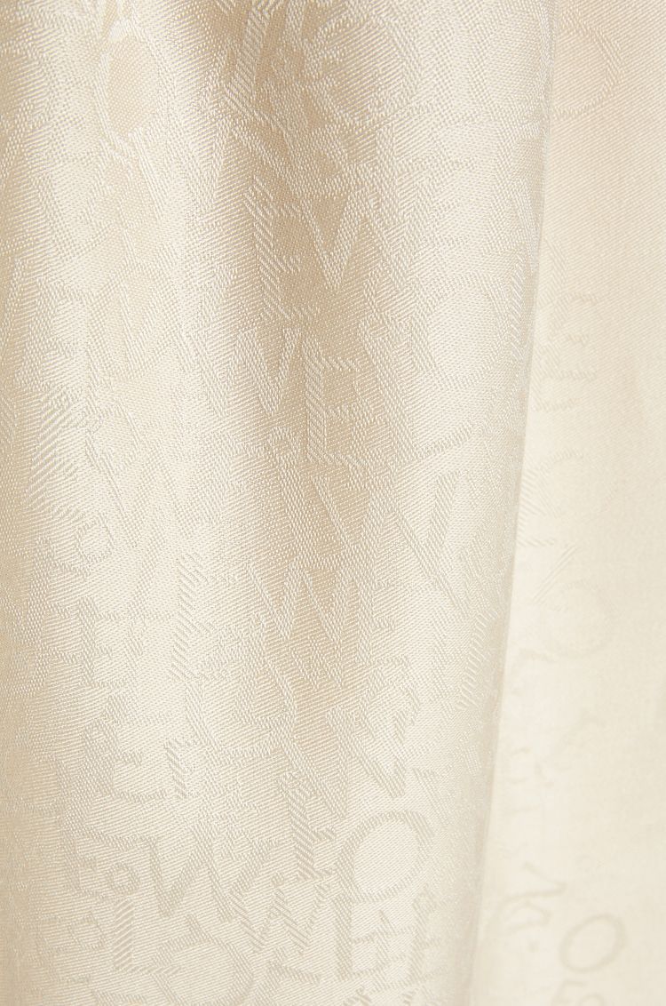 Scarf in silk and wool