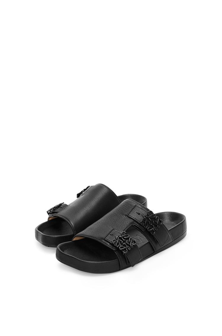 Ease slide in goatskin