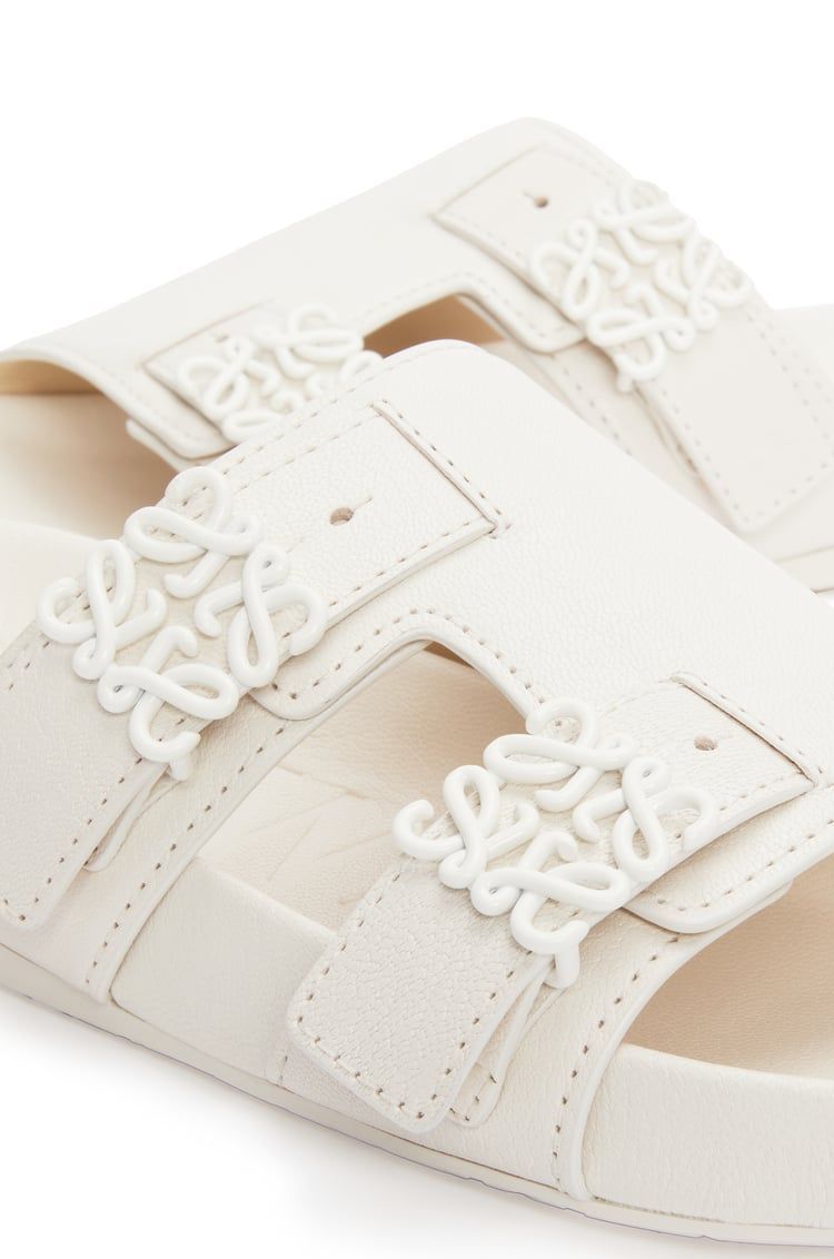 Ease slide in goatskin