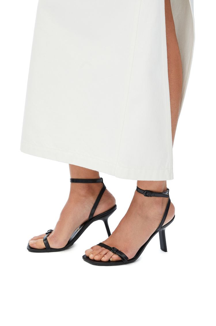 Petal sandal in lambskin