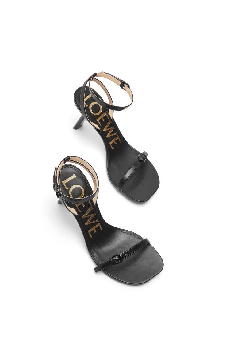 Petal sandal in lambskin