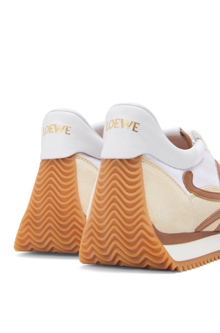 Flow Runner in nylon and suede