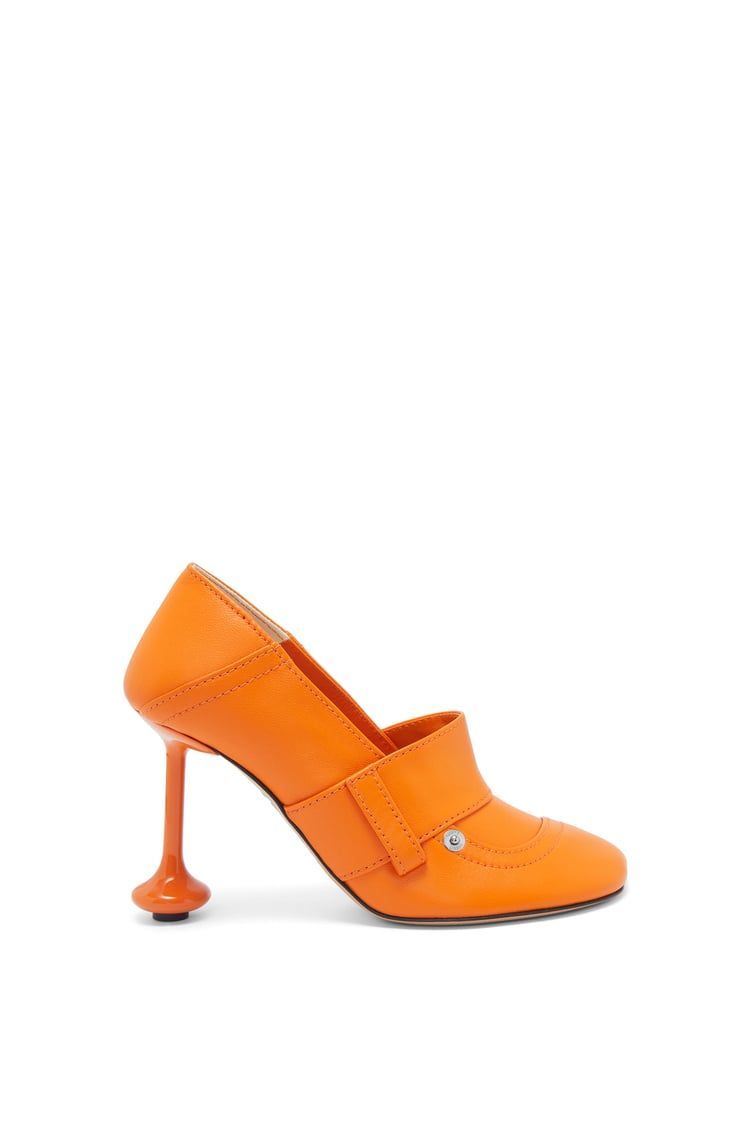 Toy pump in lambskin