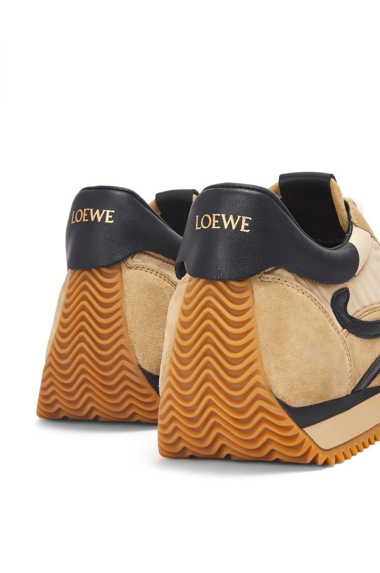 Flow Runner in nylon and suede