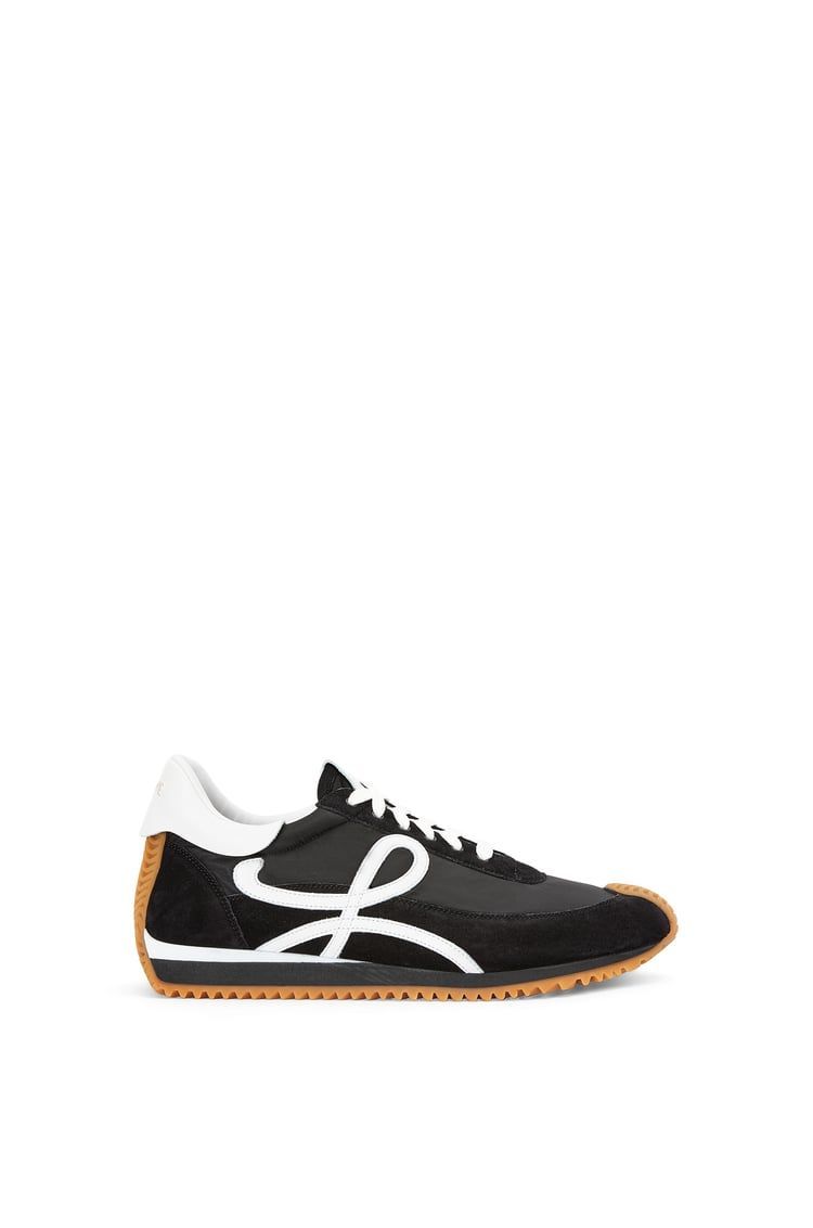 Flow Runner in nylon and suede