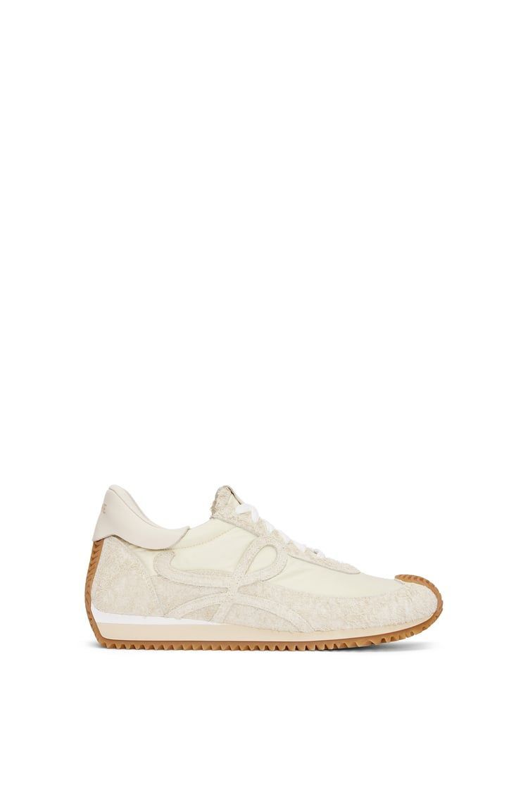 Flow Runner in nylon and suede