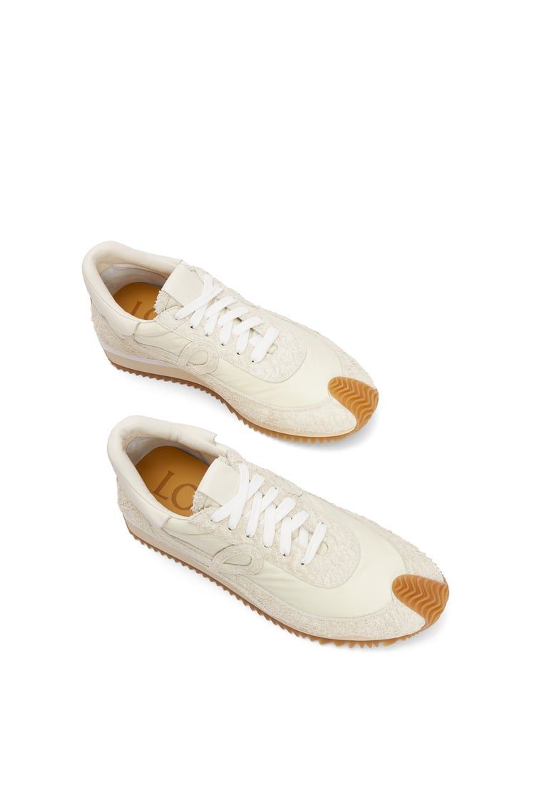 Flow Runner in nylon and suede