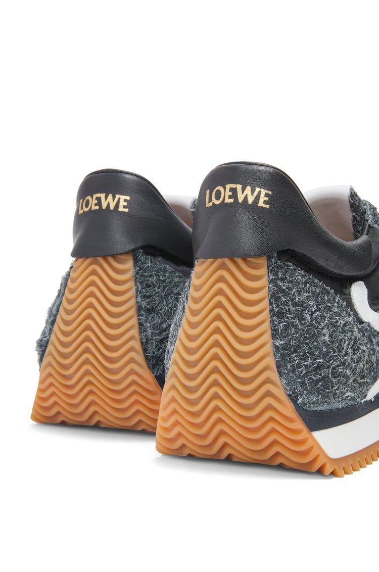 Flow Runner in nylon and brushed suede