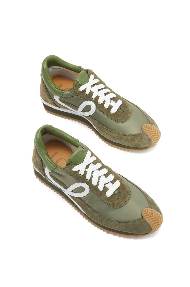 Flow Runner in nylon and suede