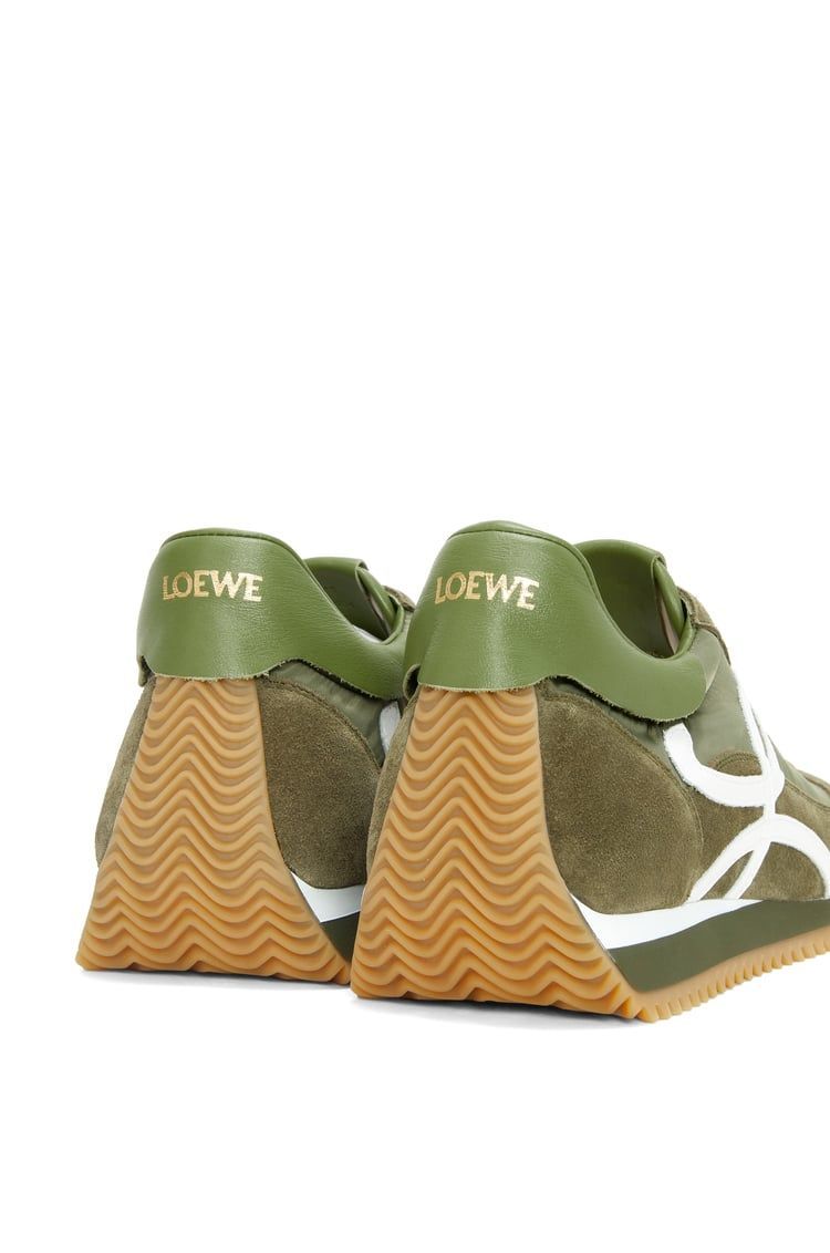 Flow Runner in nylon and suede