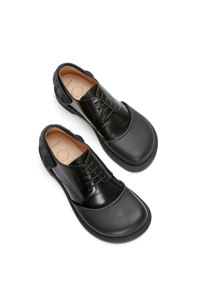 Derby shoe in rubber and brushed-off calfskin