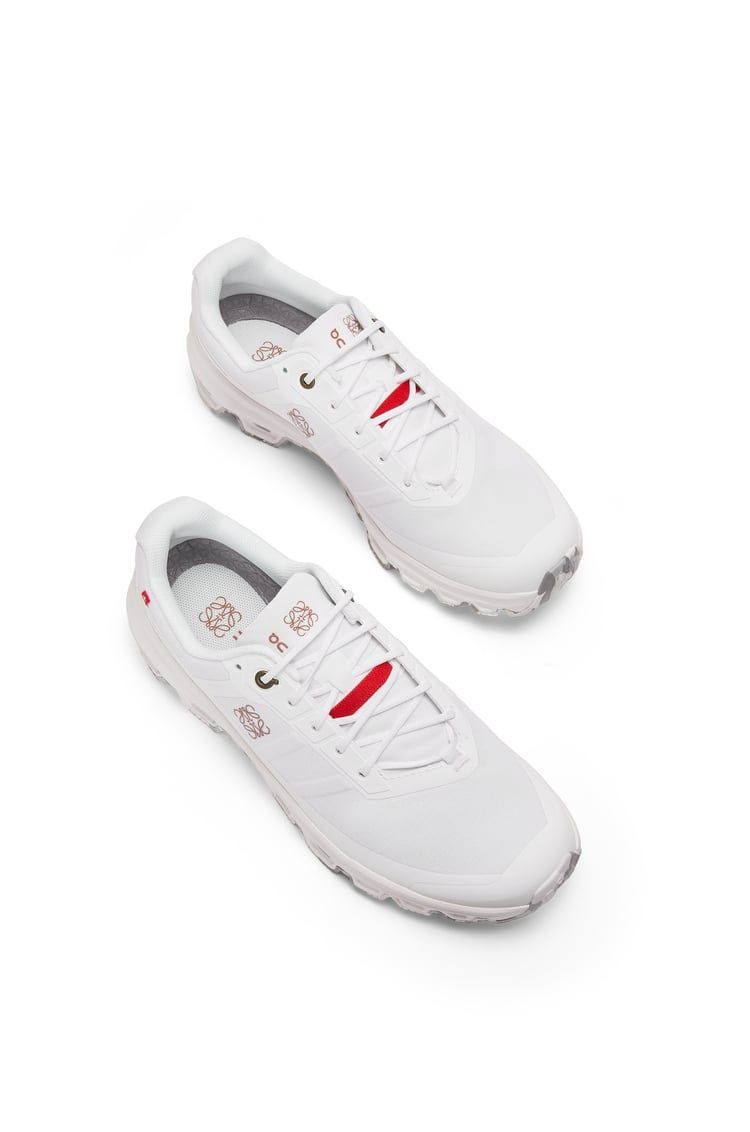 Cloudventure sneaker