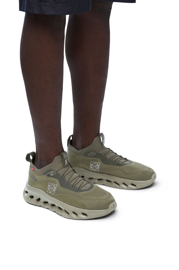 Cloudtilt sneaker