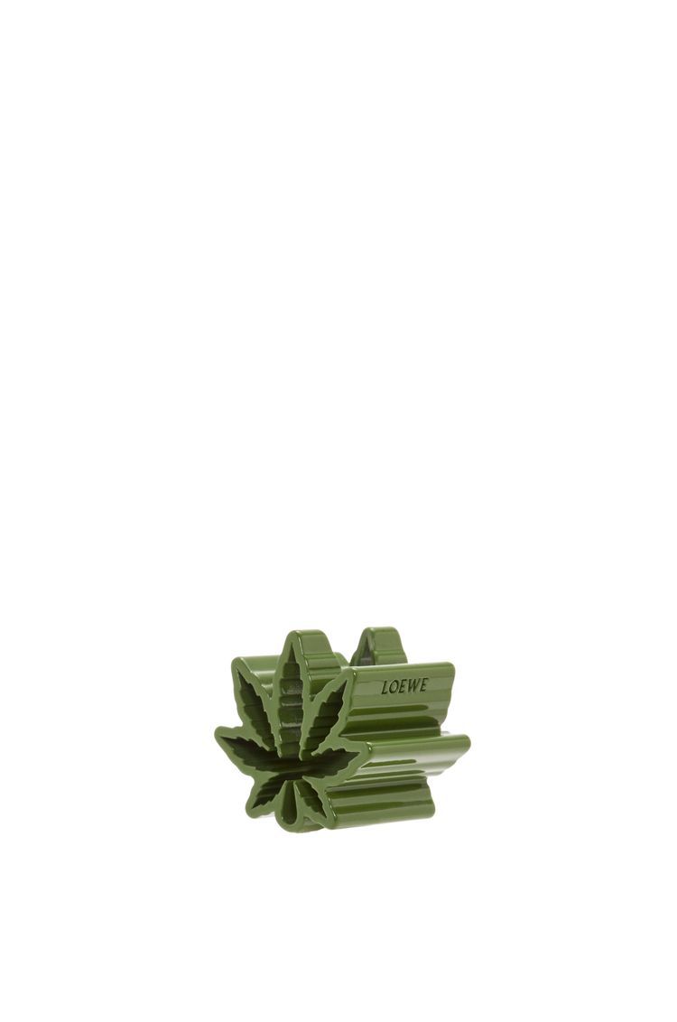 Leaf dice in metal