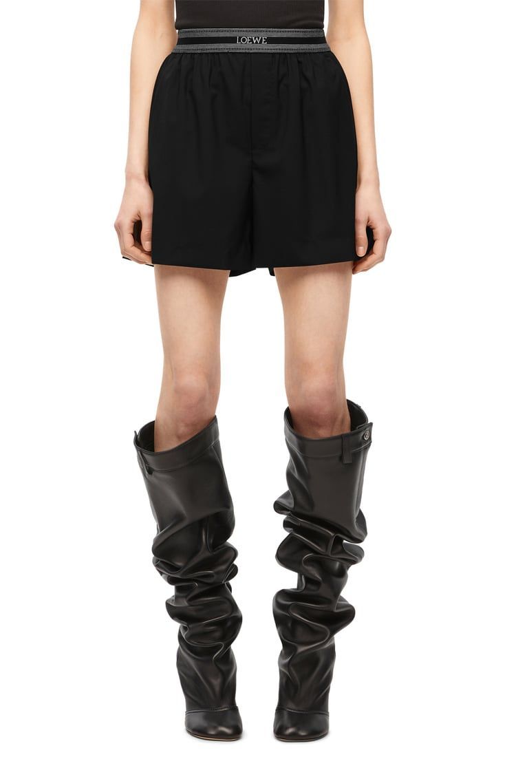 Shorts in wool
