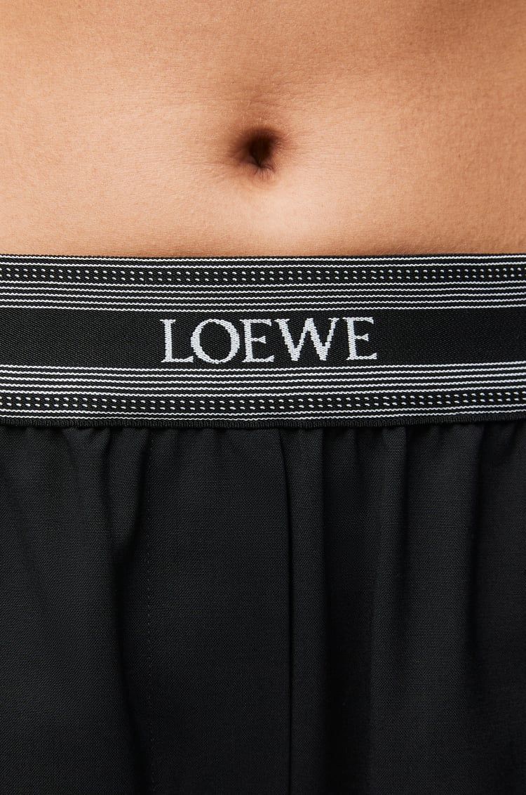 Trousers in wool