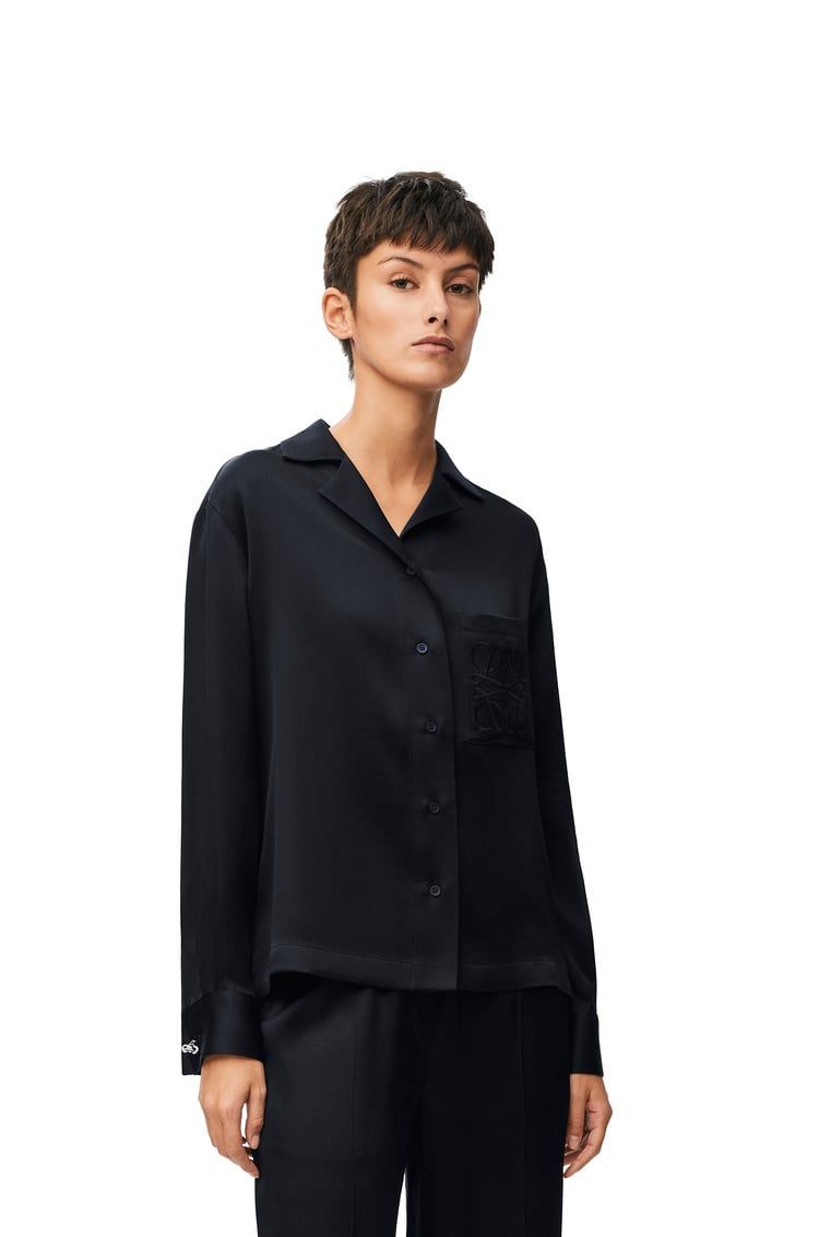 Pyjama blouse in silk