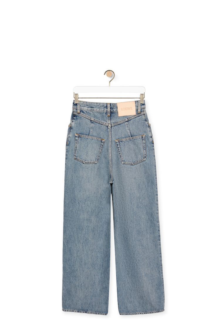 High waisted jeans in denim