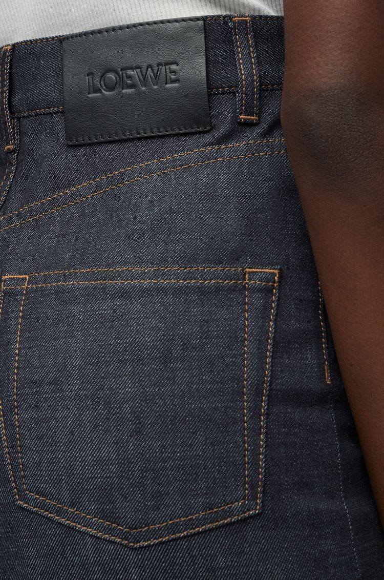 High waisted jeans in denim