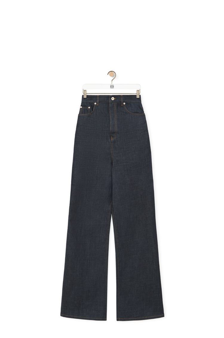 High waisted jeans in denim