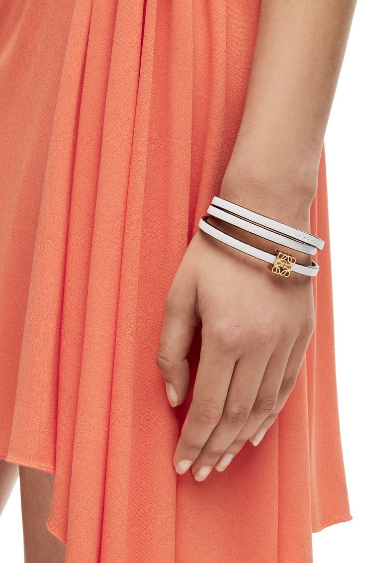 Twist bangle in calfskin