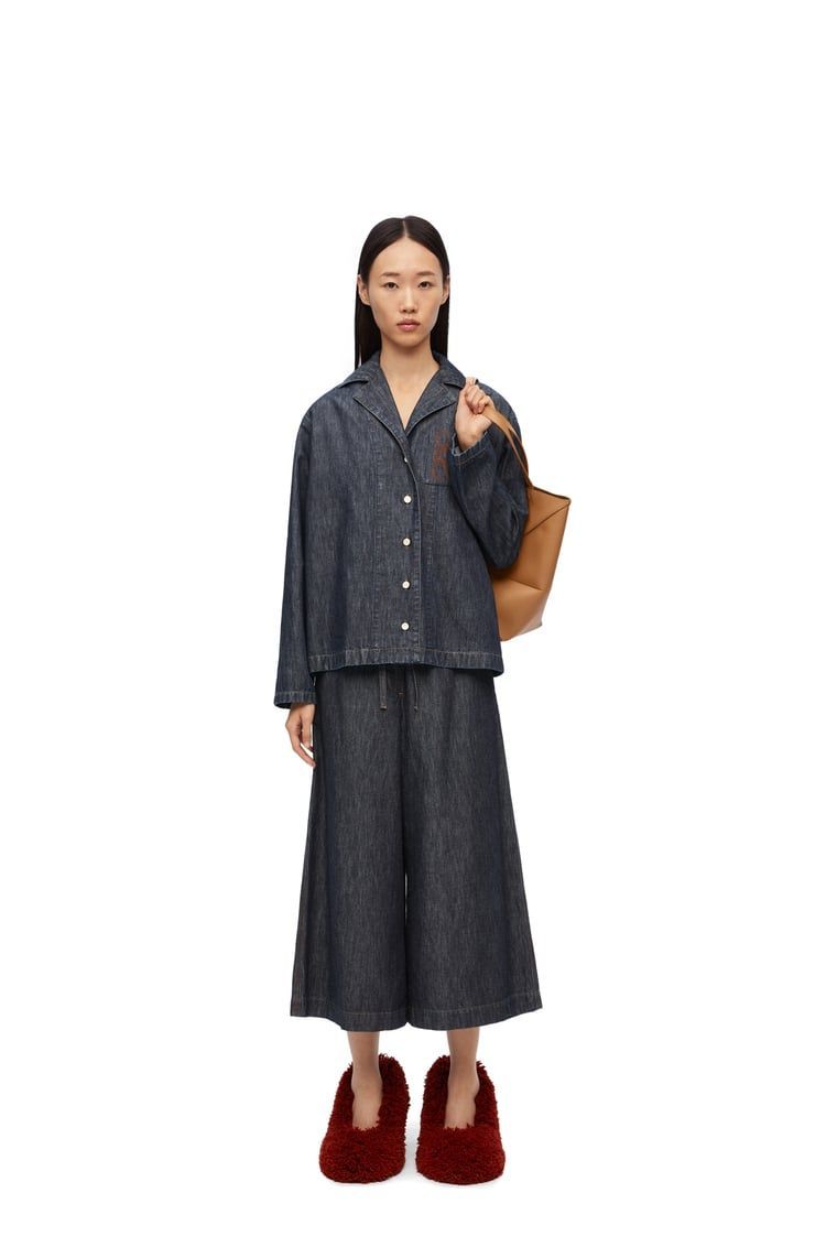 Cropped trousers in denim