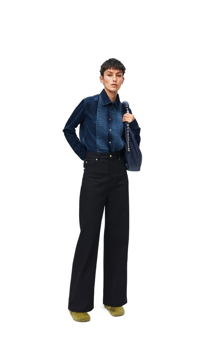 Pleated shirt in denim