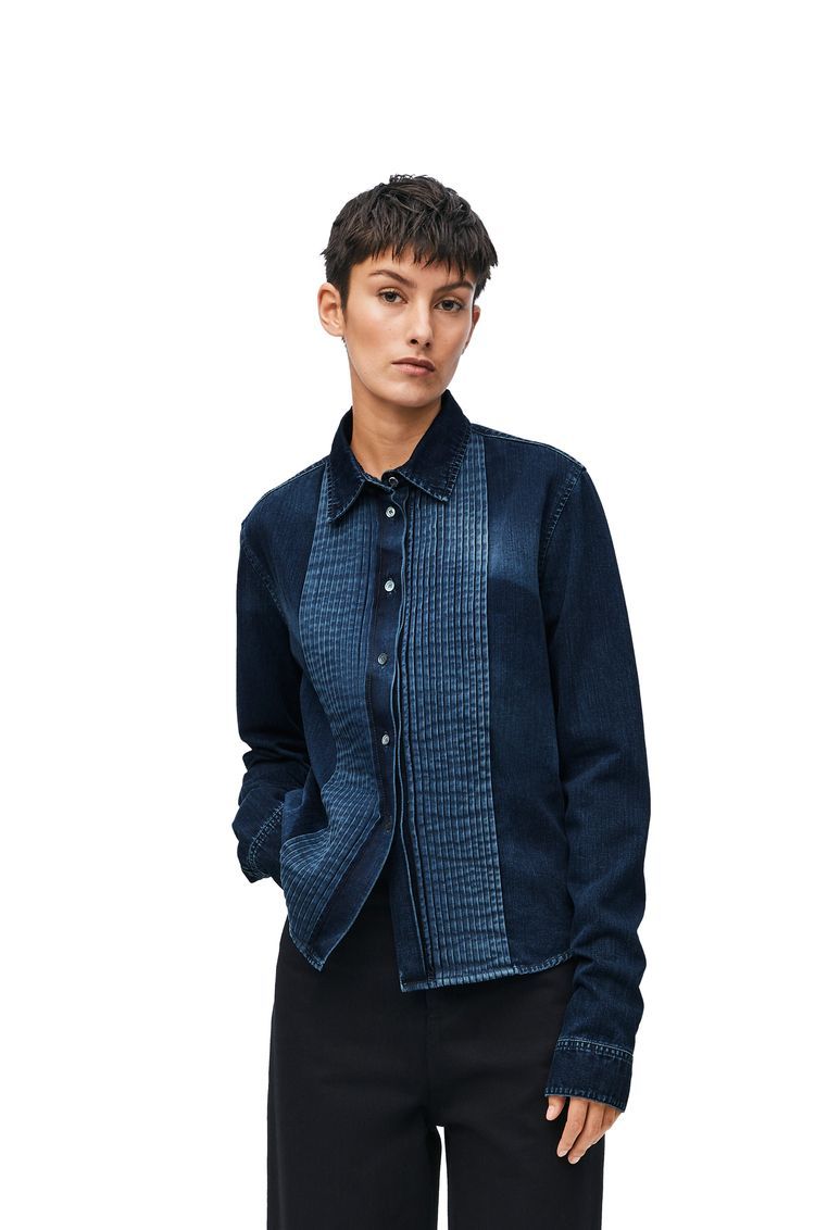 Pleated shirt in denim