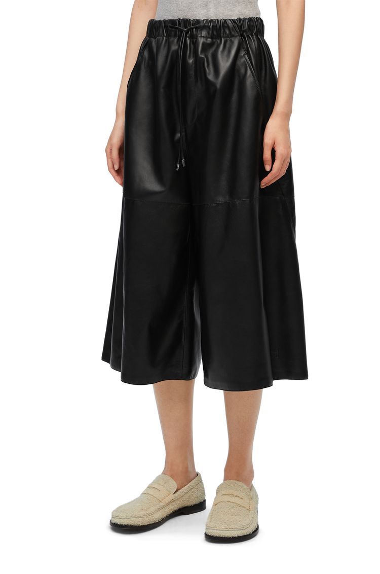 Cropped trousers in nappa lambskin