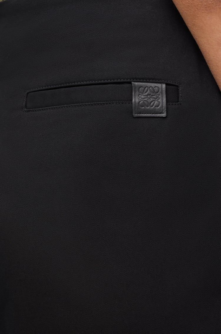 Pleated shorts in cotton