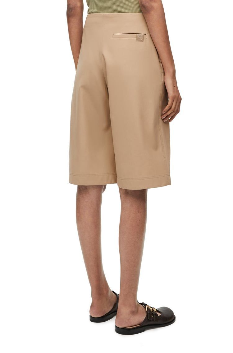 Pleated shorts in cotton