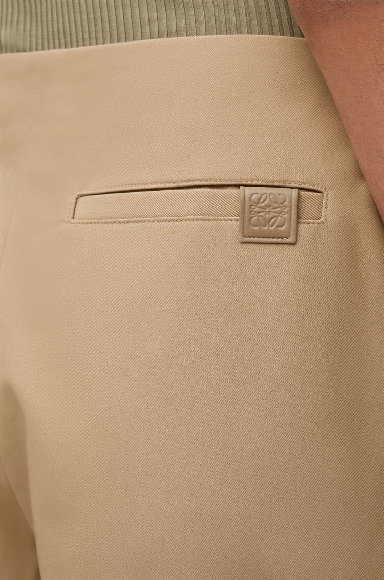 Pleated shorts in cotton