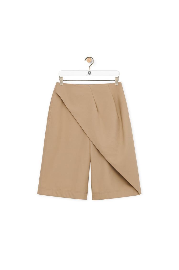 Pleated shorts in cotton