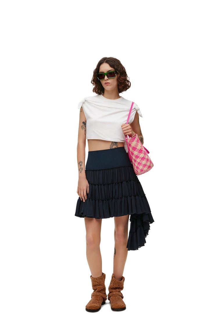 Ruffled skirt in silk