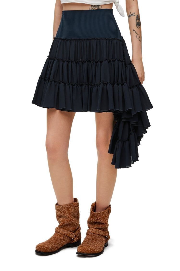 Ruffled skirt in silk