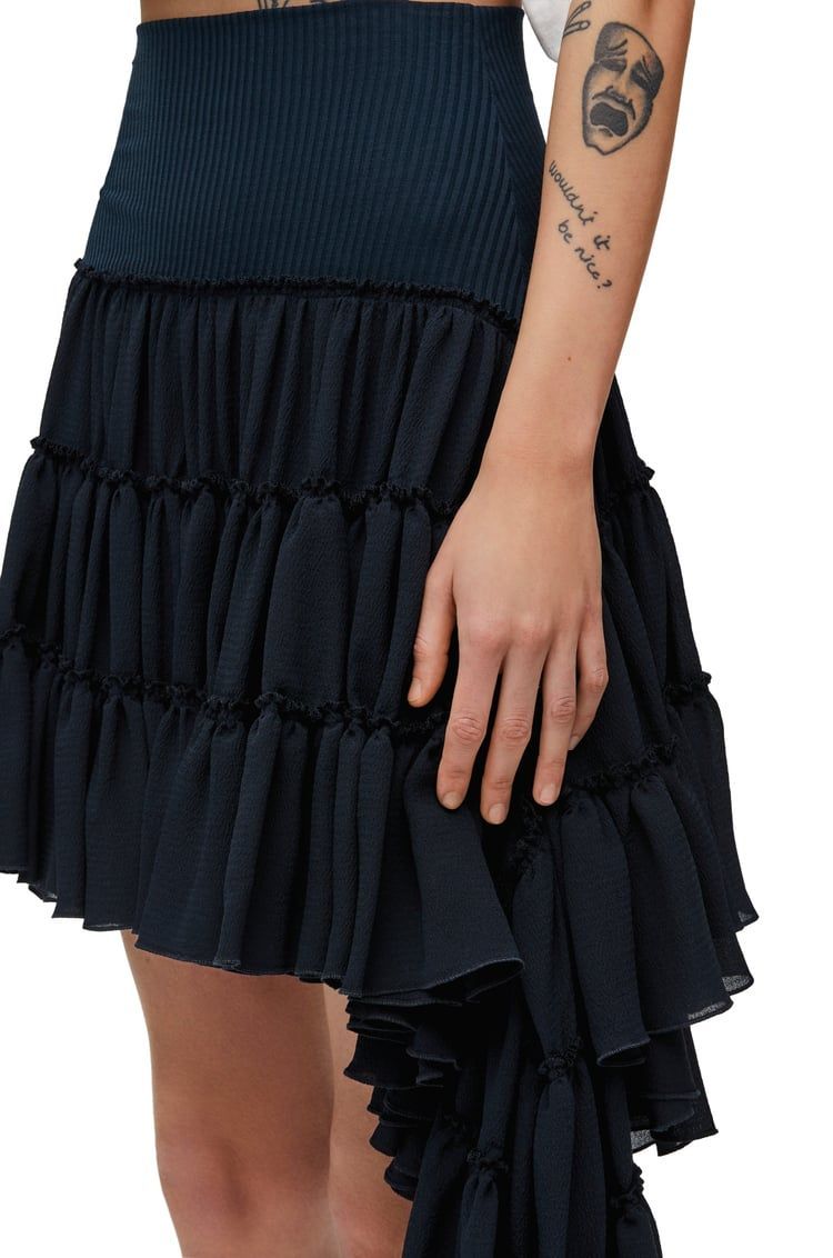 Ruffled skirt in silk