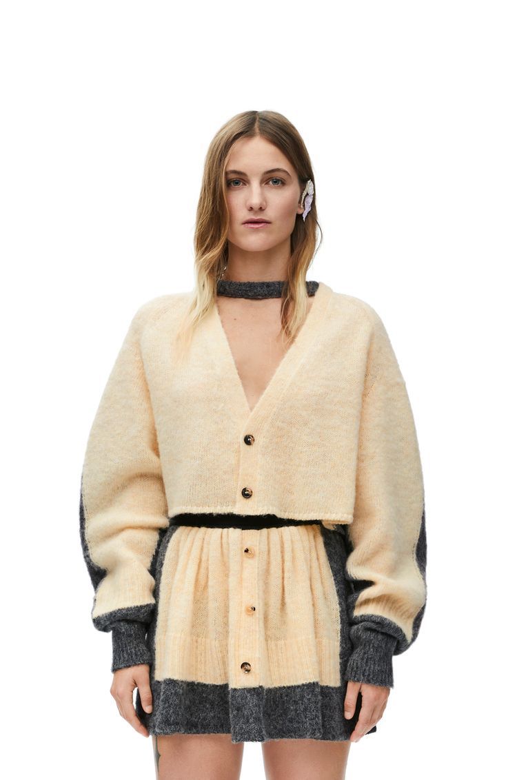 Cropped cardigan in wool