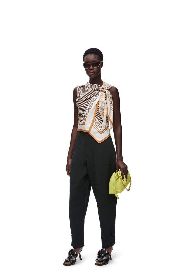Cargo trousers in viscose and linen