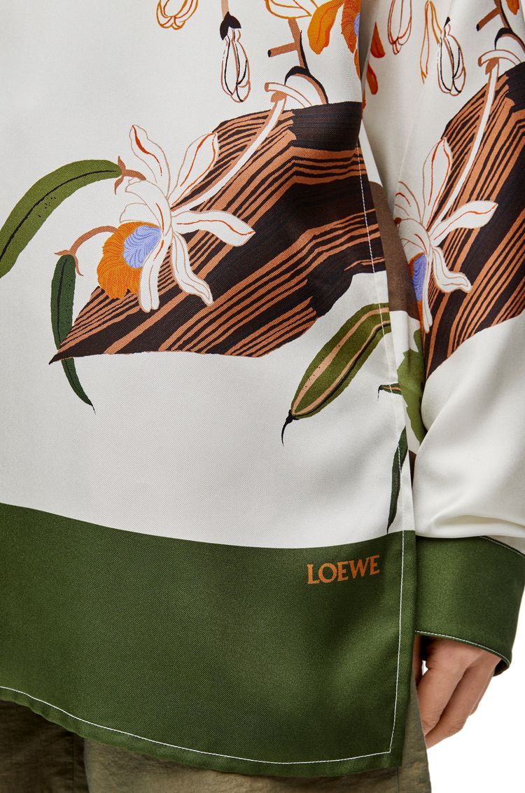 Shirt in silk