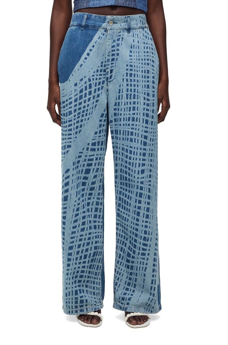 Baggy jeans in denim