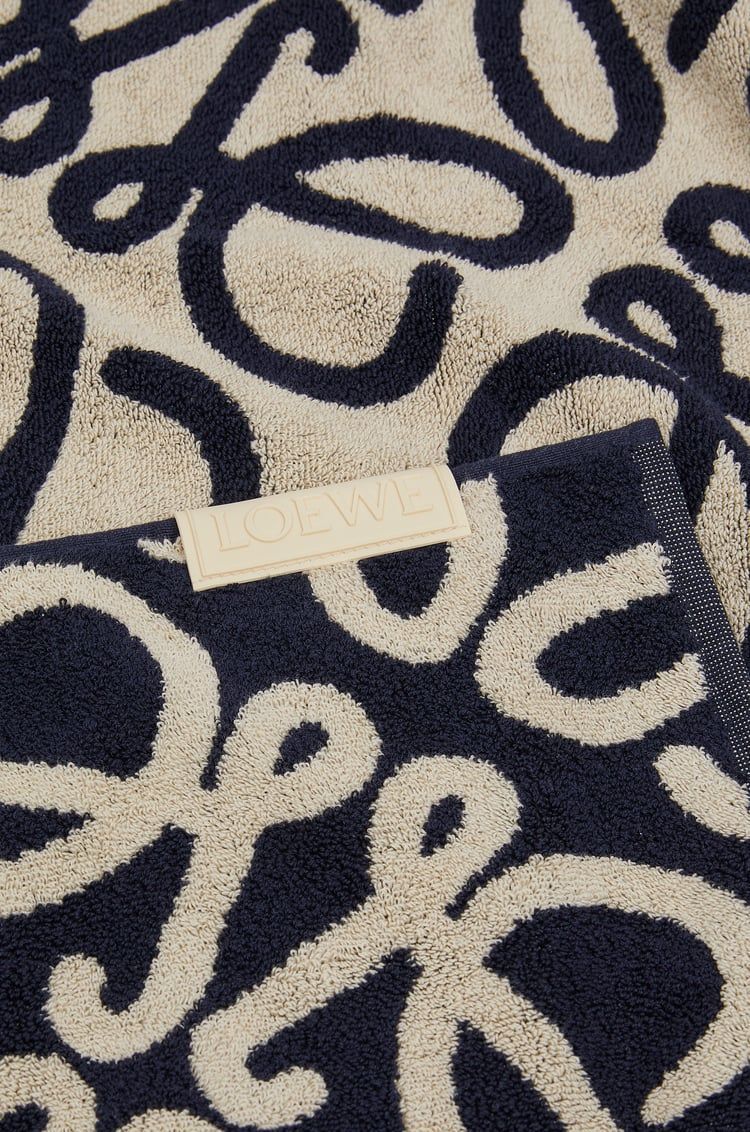 Towel in cotton