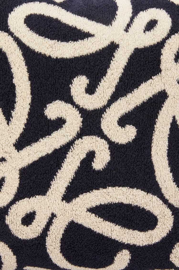 Cushion in cotton