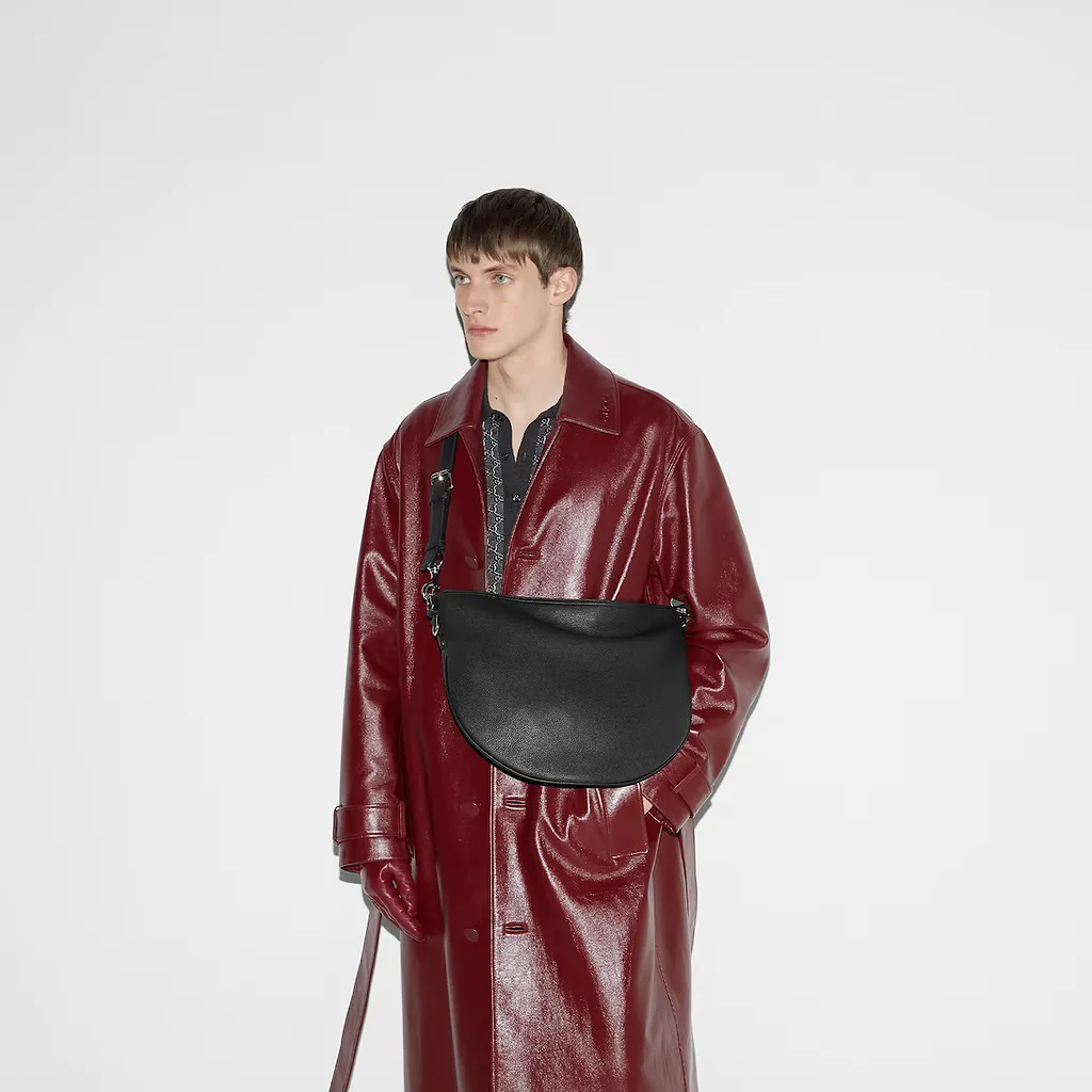 Gucci B Medium Shoulder Bag