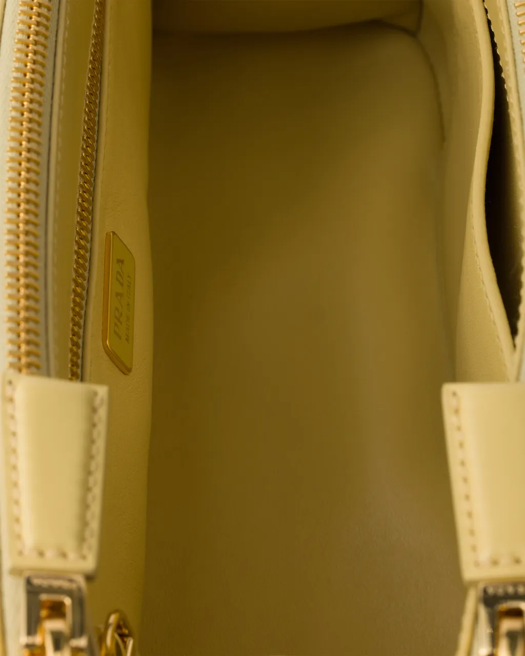 Medium Prada Galleria Leather Bag