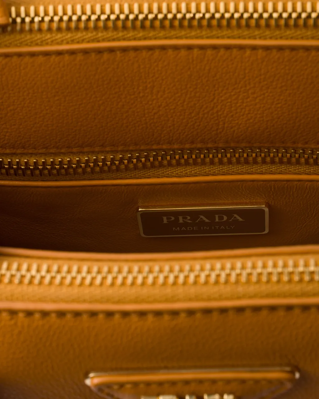 Small Prada Galleria Leather Bag