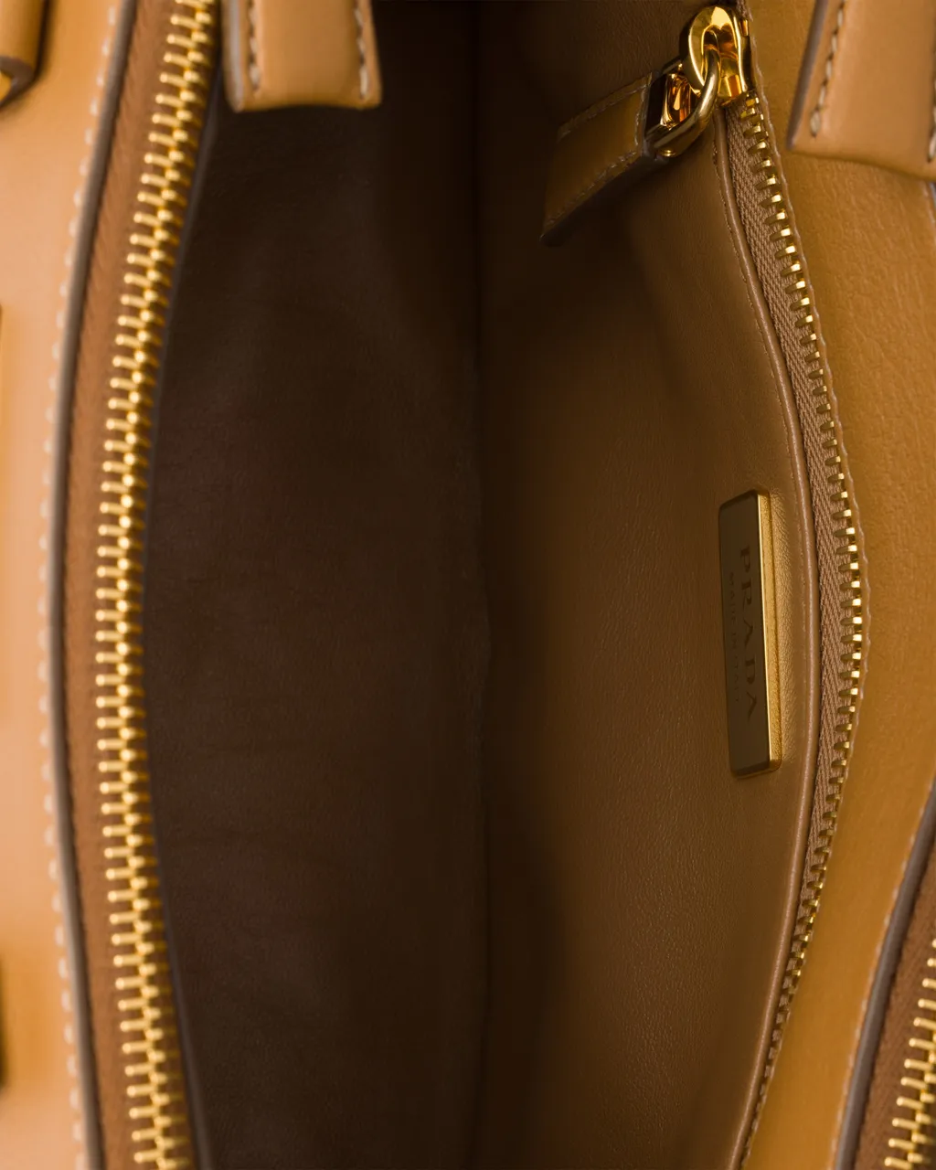 Small Prada Galleria Leather Bag