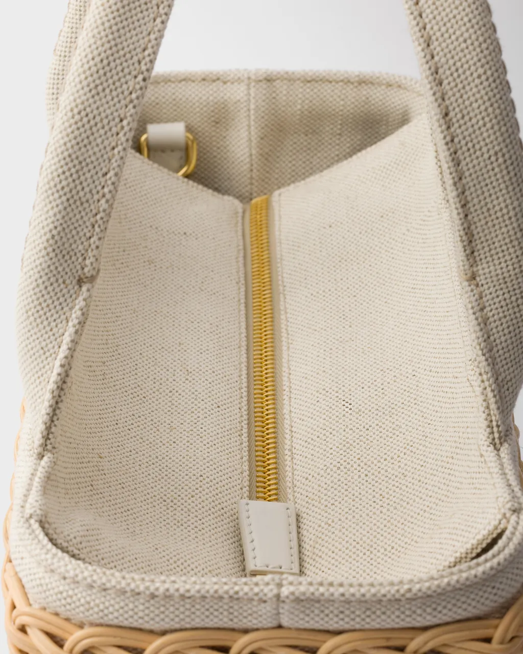 Medium Wicker And Linen Blend Tote Bag