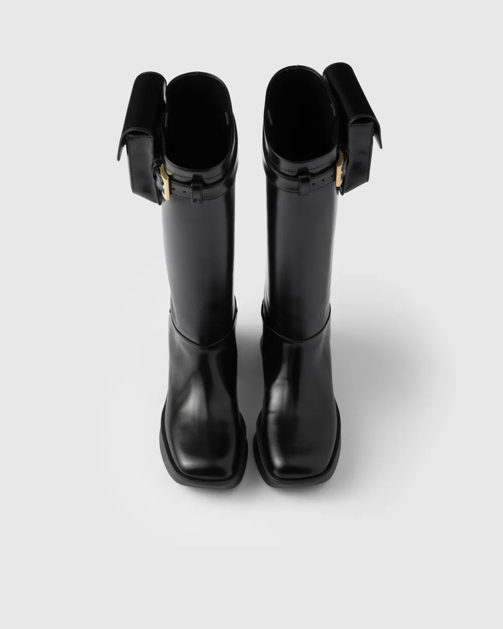 Brushed Leather Boots With Pouch
