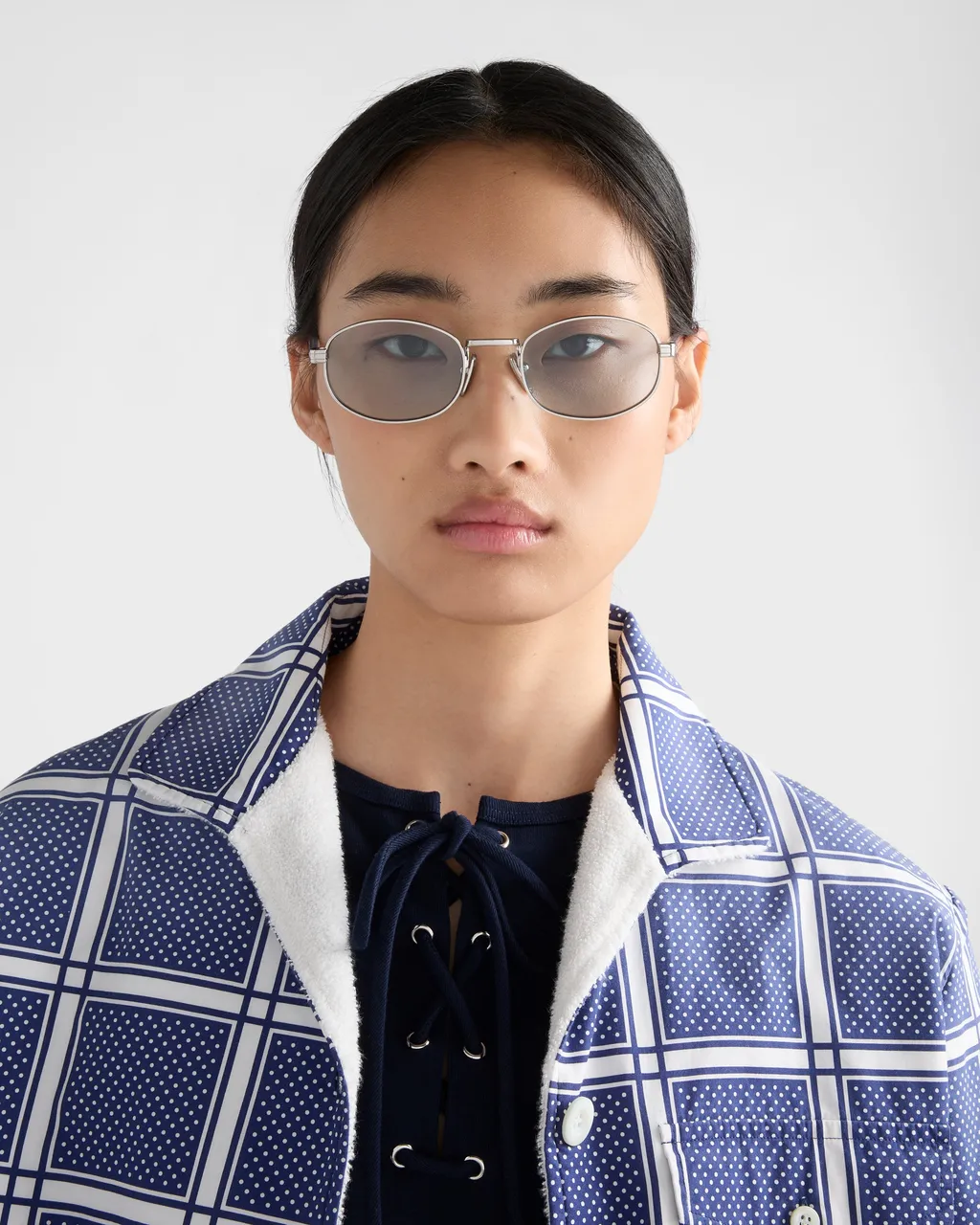 Sunglasses With The Iconic Metal Plaque